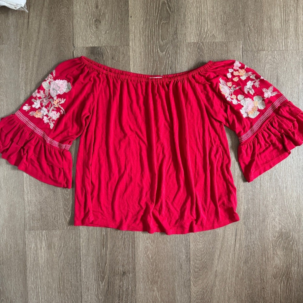 Altar'd State Top Women Medium Red Off Shoulder Floral Embroidered Ruffle Sleeve